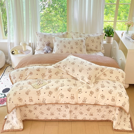 91家纺网 家纺一手货源 找家纺 赫梵茜 2024新款高克重安抚豆豆被套牛奶绒夹棉床盖四件套 小熊院长