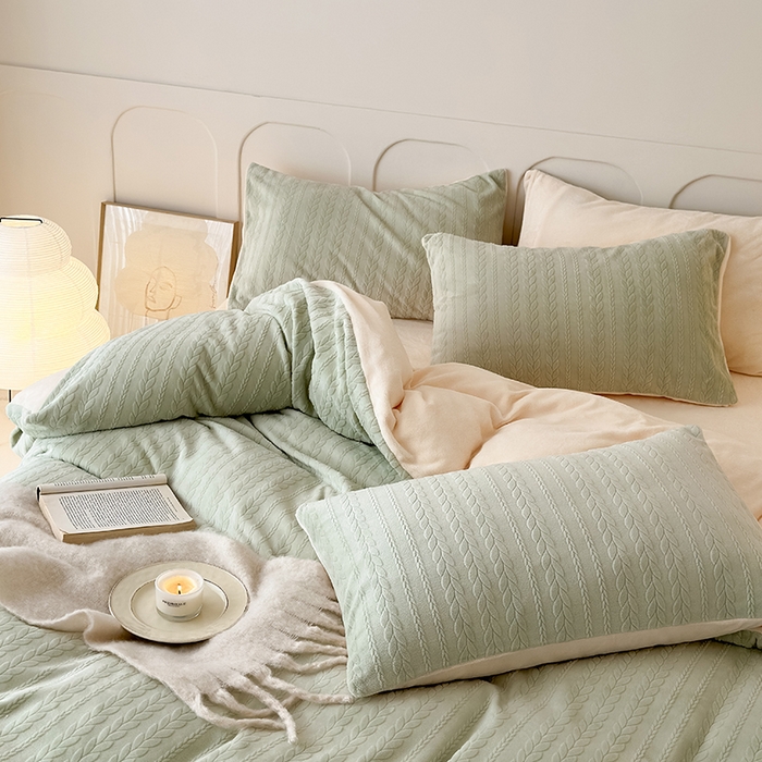 91家纺网 家纺一手货源 找家纺 2024新款雕花绒牛奶绒四件套--麦穗系列 麦穗绿黄