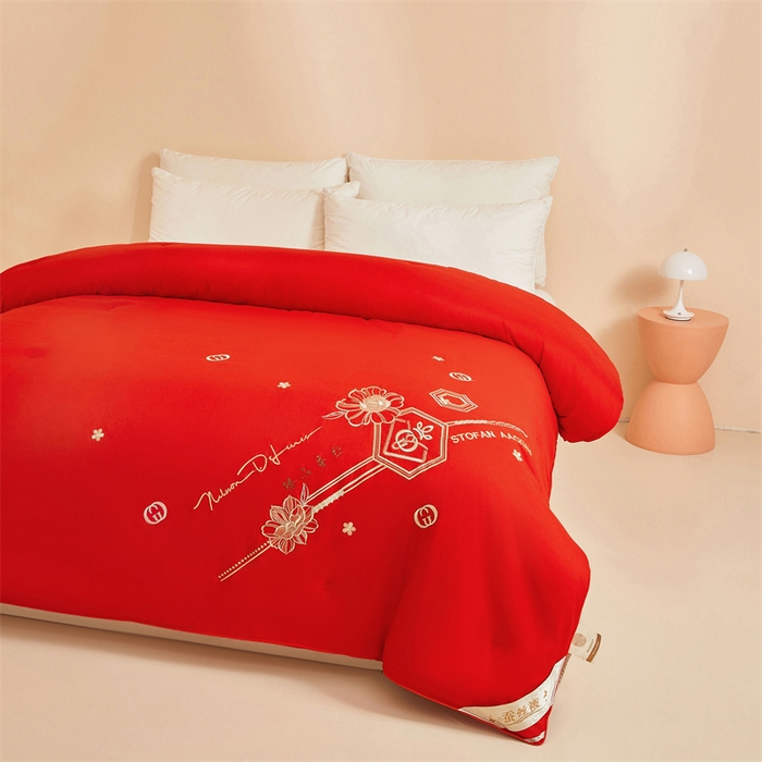 91家纺网 家纺一手货源 找家纺 美伦美 2024新款臻品 臻品红