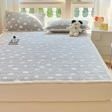 91家纺网 家纺一手货源 找家纺 川悦生活 2024新款A类印花雪花绒床垫加厚绒保暖床护垫 床垫雪花星夜