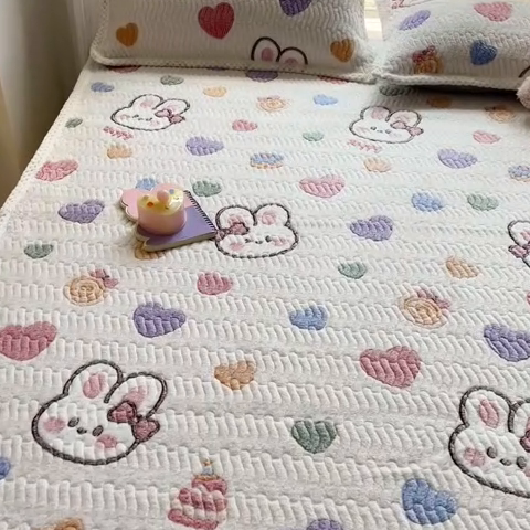 91家纺网 家纺一手货源 找家纺 川悦生活 2024新款A类印花雪花绒床垫加厚绒保暖床护垫 床垫泡芙小兔