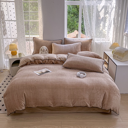 91家纺网 家纺一手货源 找家纺 （总）晚依家纺 2024新款230g纯色立体雕花牛奶绒四件套贝壳边加厚保暖定制定做