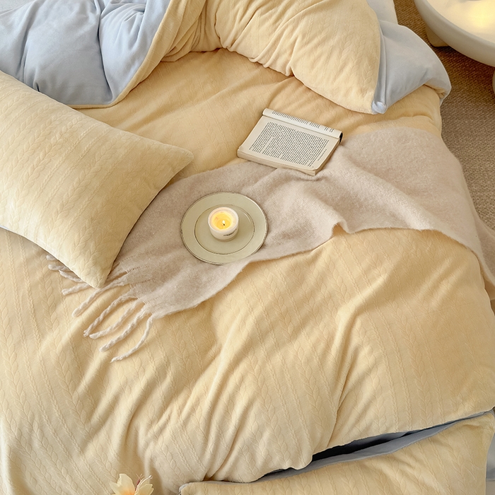 91家纺网 家纺一手货源 找家纺 2024新款雕花绒牛奶绒四件套--麦穗系列 麦穗黄蓝