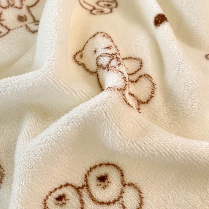 91家纺网 家纺一手货源 找家纺 赫梵茜 2024新款高克重安抚豆豆被套加厚牛奶绒床盖加厚牛奶绒夹棉床笠四件套 小熊院长