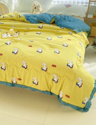 91家纺网 家纺一手货源 找家纺 芯恋 2025款提花韩版花边豆豆冬被被子春秋被芯大豆被豆豆被滑板兔