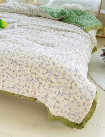 91家纺网 家纺一手货源 找家纺 芯恋 2025款提花韩版花边豆豆冬被被子春秋被芯大豆被豆豆被花海