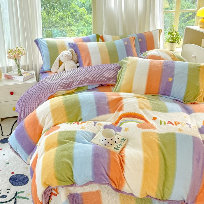 91家纺网 家纺一手货源 找家纺 赫梵茜 2024新款高克重安抚豆豆被套牛奶绒夹棉床盖四件套 彩虹