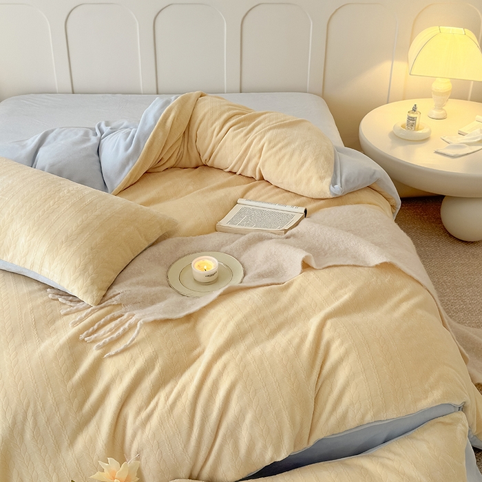 91家纺网 家纺一手货源 找家纺 2024新款雕花绒牛奶绒四件套--麦穗系列 麦穗黄蓝