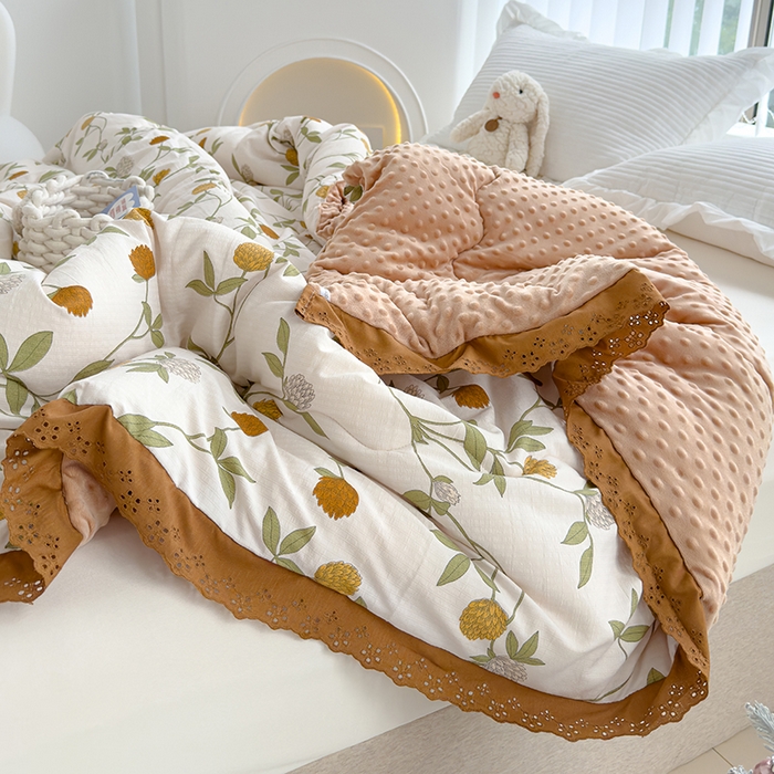 91家纺网 家纺一手货源 找家纺 芯恋 2025款提花韩版花边豆豆冬被被子春秋被芯大豆被豆豆被花枝乱颤