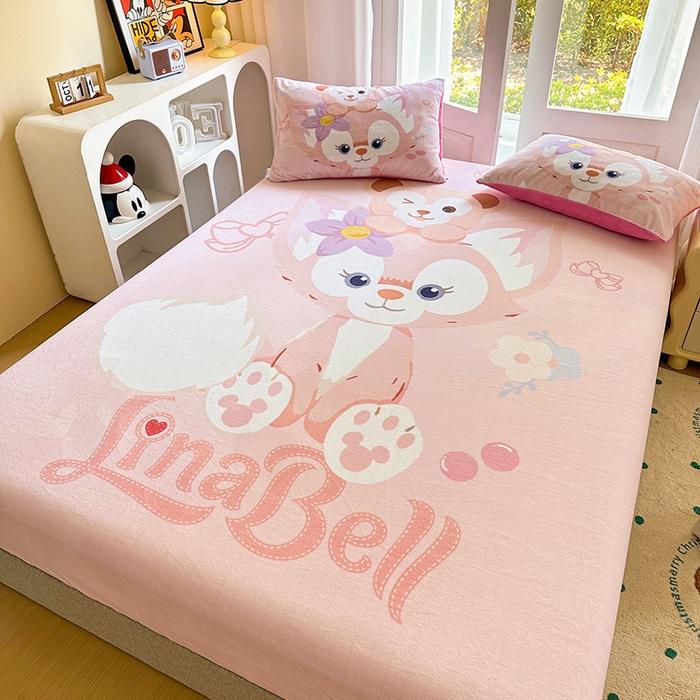 91家纺网 家纺一手货源 找家纺 ds生活馆 2026新款大版数码印花牛奶绒单床笠 玲娜贝尔