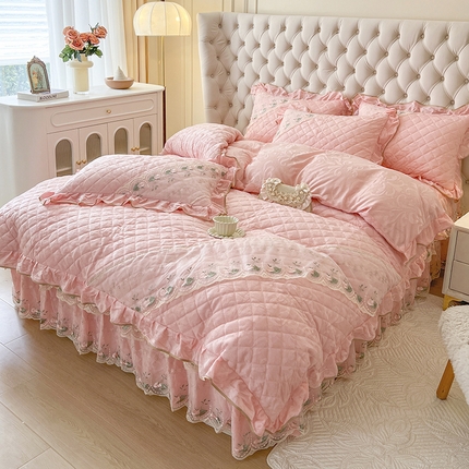 网红馆（ck家纺） 2025新款高克重天鹅绒刺绣床裙四件套-花语秘境 花语秘境-玉粉