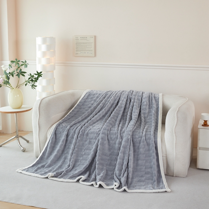 91家纺网 家纺一手货源 找家纺 可思家纺 2024新款纯色仿兔绒泡泡绒毛毯家用四级毯午睡毯 竹兰清羽星空灰