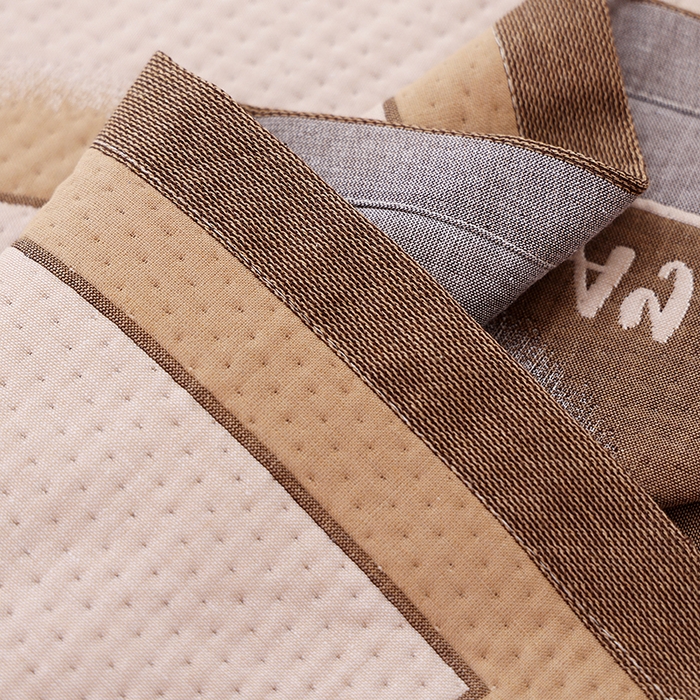 91家纺网 家纺一手货源 找家纺 朴尔家纺-毛巾被 2024年新款卡通定位纯棉四层纱布枕巾 忆童年-咖