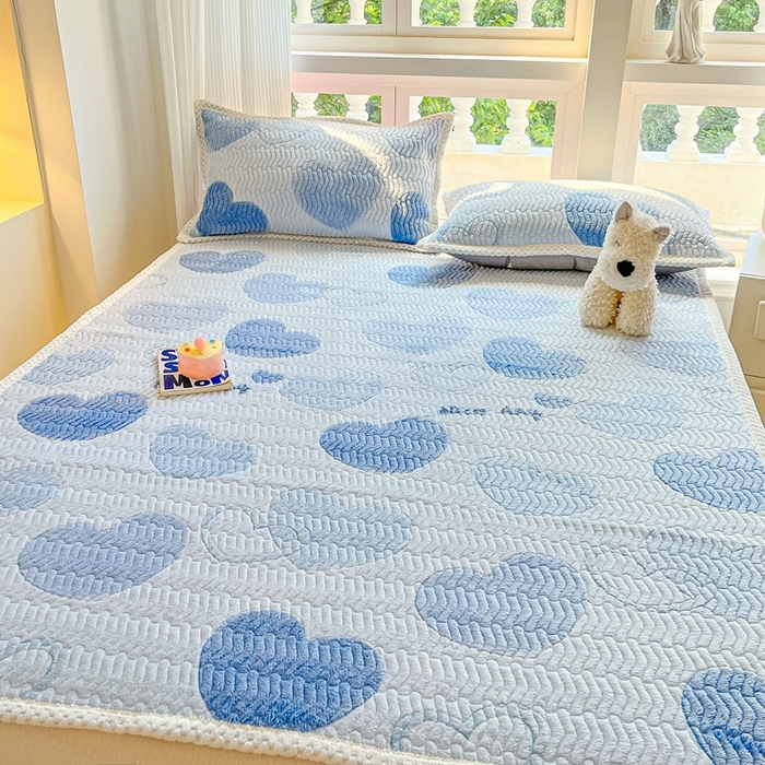 91家纺网 家纺一手货源 找家纺 川悦生活 2024新款A类印花雪花绒床垫加厚绒保暖床护垫 床垫青色岁月