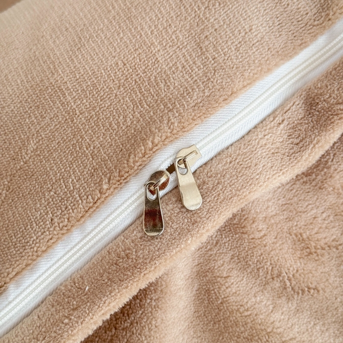 91家纺网 家纺一手货源 找家纺 宜家坊 2024新款高克重9斤婴儿绒轻奢刺绣织带四件套 咖啡色