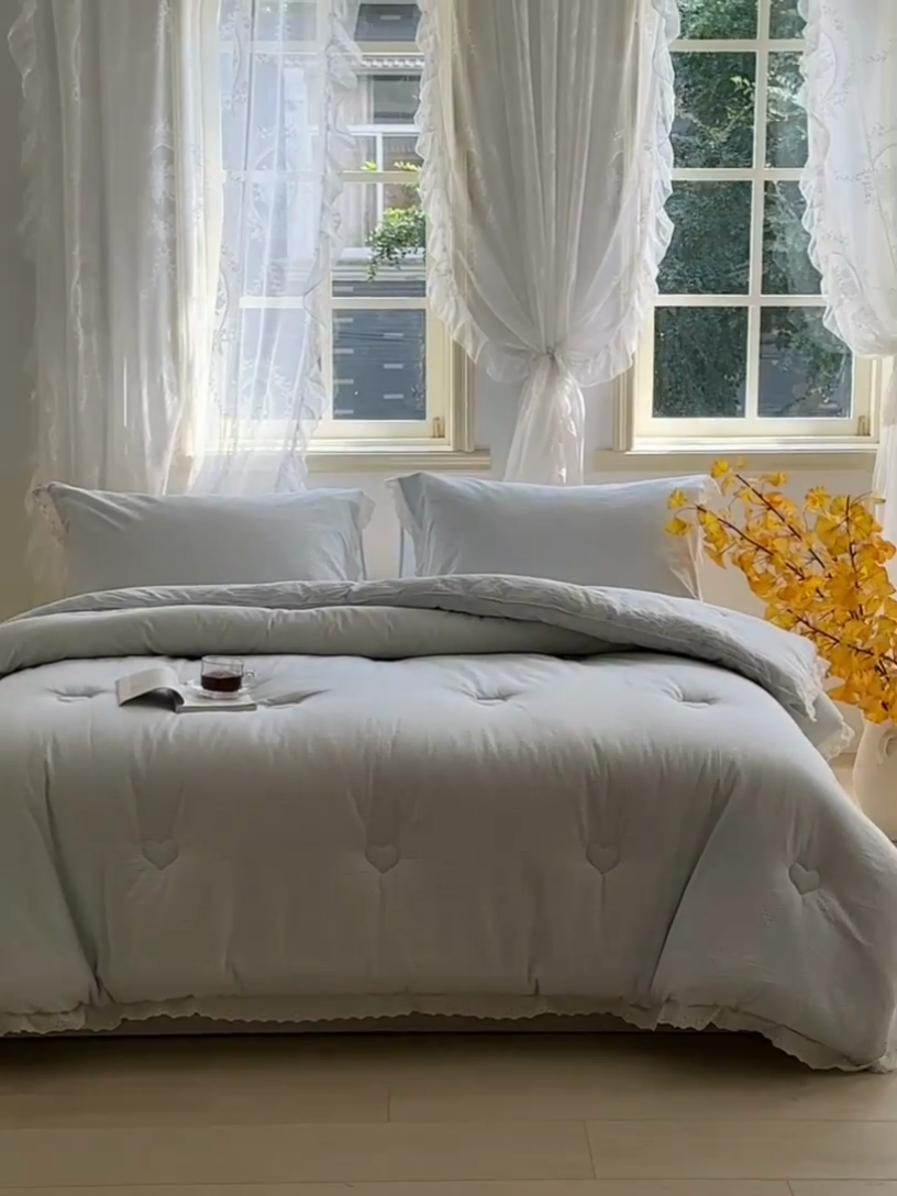 91家纺网 家纺一手货源 找家纺 久典家居 2024新款A类全棉色织水洗棉花边款大豆被 糖果蓝