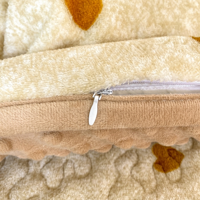 91家纺网 家纺一手货源 找家纺 赫梵茜 2024新款高克重安抚豆豆被套加厚牛奶绒床盖加厚牛奶绒夹棉床笠四件套 黄色爱心