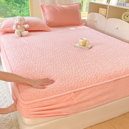 赫梵茜 2024新款高克重安抚豆豆被套牛奶绒夹棉床笠四件套 新款粉色
