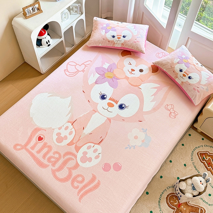 91家纺网 家纺一手货源 找家纺 ds生活馆 2026新款大版数码印花牛奶绒单床笠 玲娜贝尔