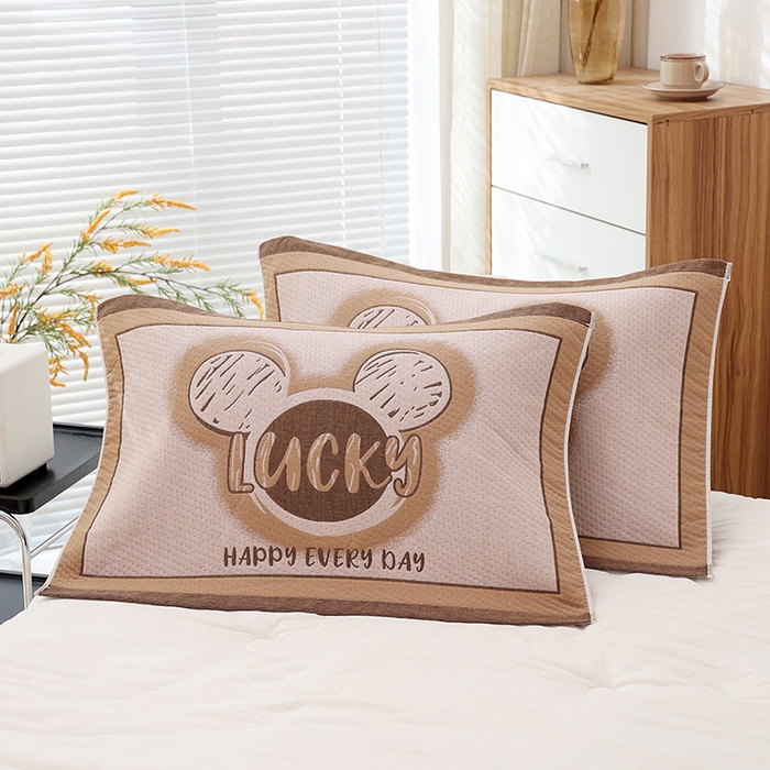 91家纺网 家纺一手货源 找家纺 朴尔家纺-毛巾被 2024年新款卡通定位纯棉四层纱布枕巾 忆童年-咖