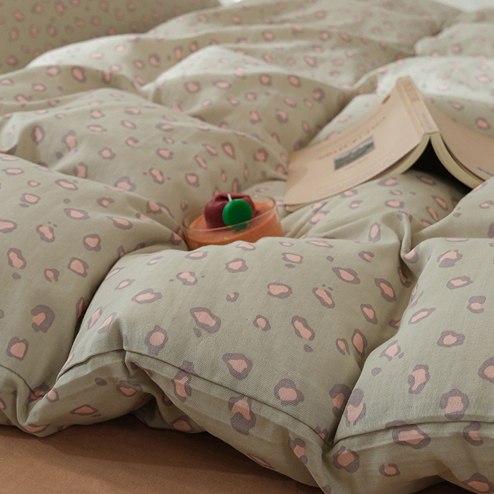 91家纺网 家纺一手货源 找家纺 麦伦家居 2024秋冬新款A类全棉有氧双层纱四件套 豹纹绿