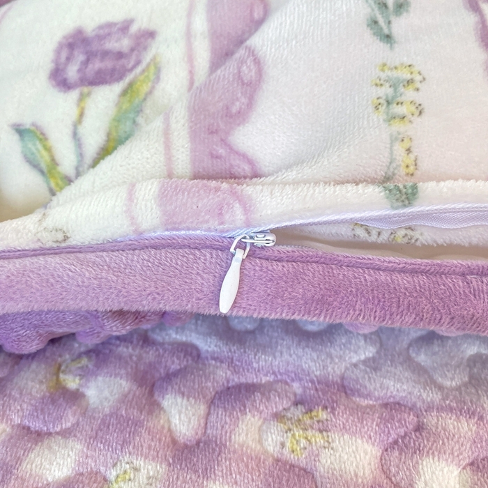 91家纺网 家纺一手货源 找家纺 赫梵茜 2024新款高克重安抚豆豆被套加厚牛奶绒床盖加厚牛奶绒夹棉床笠四件套 小春日和