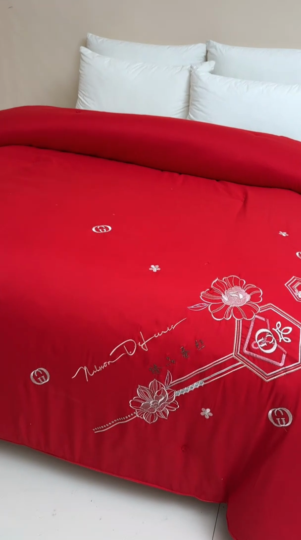 91家纺网 家纺一手货源 找家纺 美伦美 2024新款臻品 臻品红