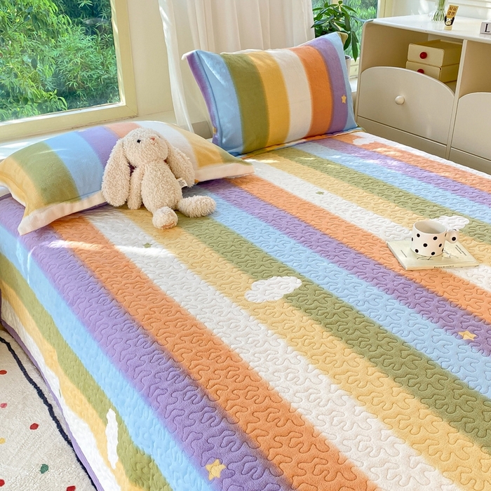 91家纺网 家纺一手货源 找家纺 赫梵茜 2024新款高克重安抚豆豆被套牛奶绒夹棉床笠四件套 彩虹