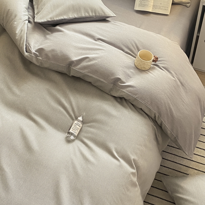 91家纺网 家纺一手货源 找家纺 慕尚家纺 2025新款原棉磨毛四件套单被套系列-四件套 细条雅致灰