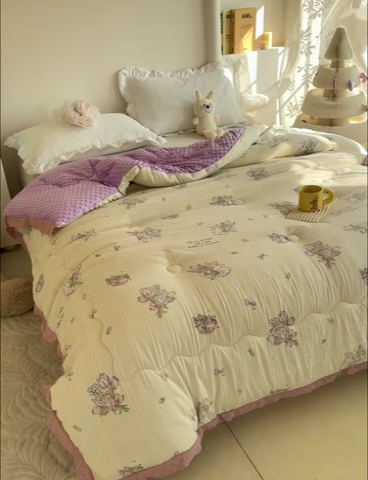 91家纺网 家纺一手货源 找家纺 芯恋 2025款提花韩版花边豆豆冬被被子春秋被芯大豆被豆豆被花园小兔