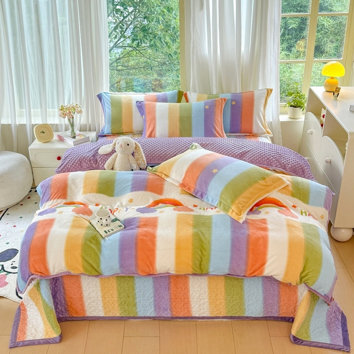 91家纺网 家纺一手货源 找家纺 赫梵茜 2024新款高克重安抚豆豆被套牛奶绒夹棉床盖四件套 彩虹