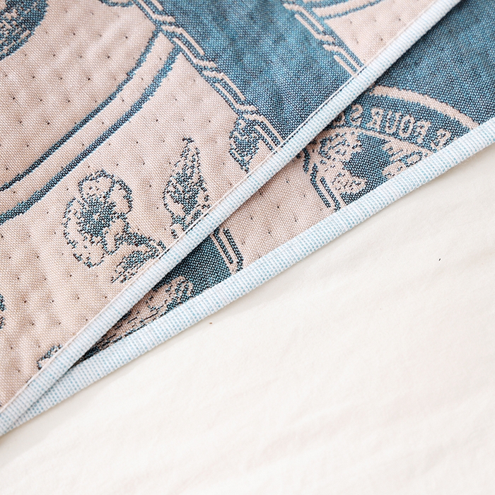 91家纺网 家纺一手货源 找家纺 朴尔家纺-毛巾被 2024年新款卡通定位纯棉四层纱布枕巾 清欢-蓝