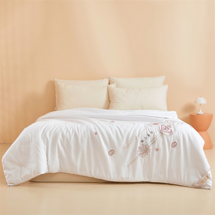 91家纺网 家纺一手货源 找家纺 （总）美伦美 2024新款全棉臻品手工订花被芯冬被春秋冬被夏被 