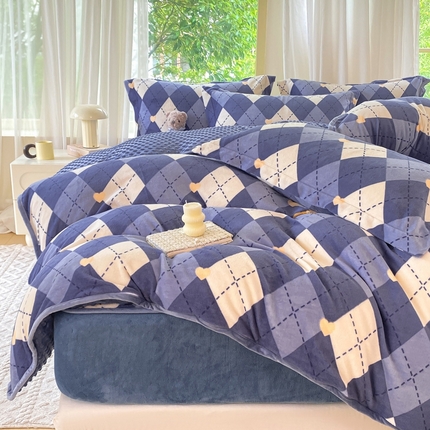 赫梵茜 2024新款高克重安抚豆豆被套加厚牛奶绒床盖加厚牛奶绒夹棉床笠四件套 英伦风尚