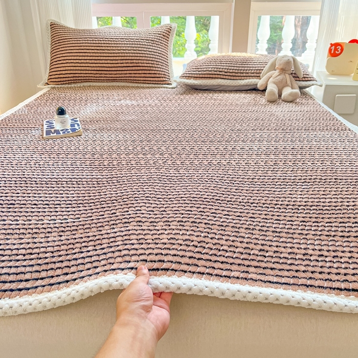 91家纺网 家纺一手货源 找家纺 川悦生活 2024新款A类印花雪花绒床垫加厚绒保暖床护垫 床垫秋语-茶咖