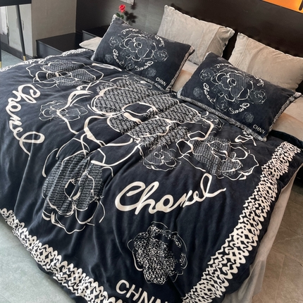 2024新款大版数码印花四件套高克重双面加厚牛奶绒四件套 山茶花黑