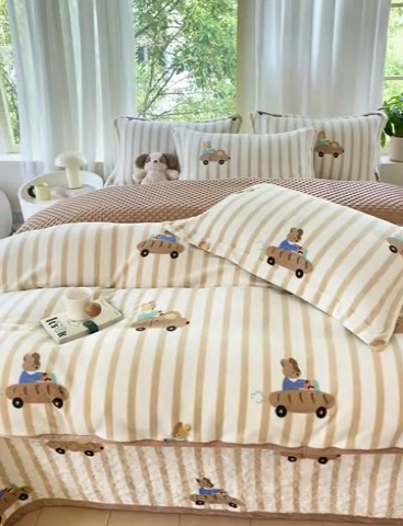 91家纺网 家纺一手货源 找家纺 赫梵茜 2024新款高克重安抚豆豆被套牛奶绒夹棉床盖四件套 萝卜小兔