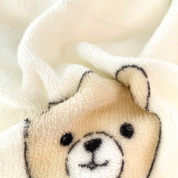 91家纺网 家纺一手货源 找家纺 赫梵茜 2024新款高克重安抚豆豆被套牛奶绒夹棉床盖四件套 布偶熊