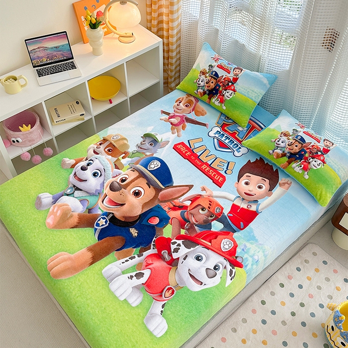 91家纺网 家纺一手货源 找家纺 ds生活馆 2026新款大版数码印花牛奶绒单床笠 汪汪队