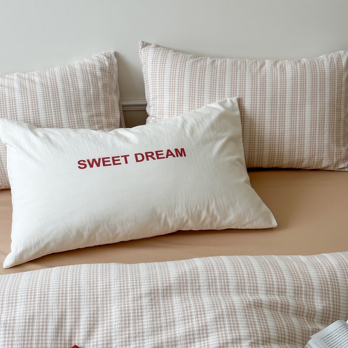 91家纺网 家纺一手货源 找家纺 艾沁家纺 2024新款40S全棉色织水洗提花条纹四件套 花漾-咖（配一对提花枕）