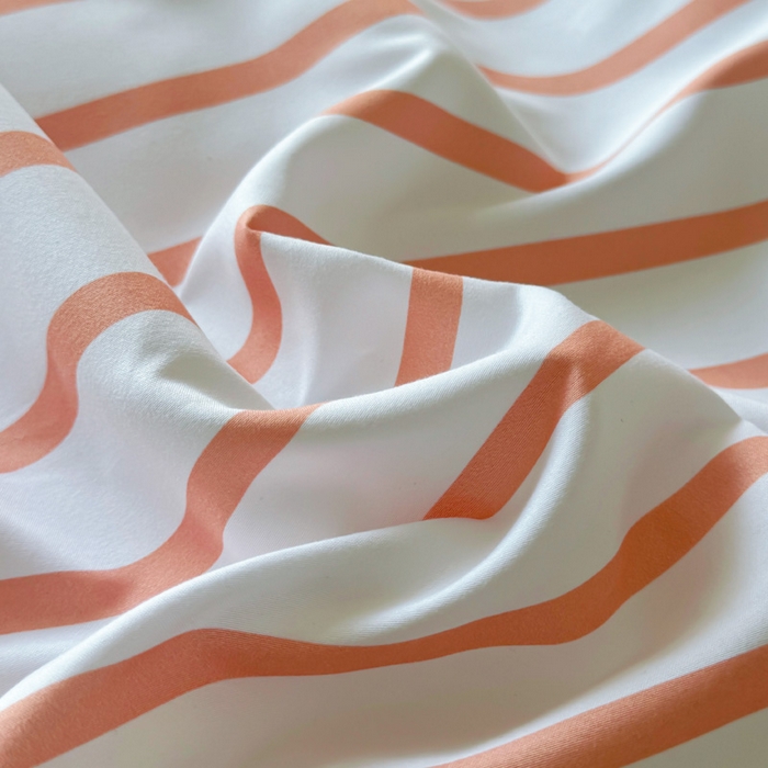 91家纺网 家纺一手货源 找家纺 花沐家居 2024新款亲肤云朵棉四件套加厚印花高克重磨毛四件套直播爆款 条纹粉