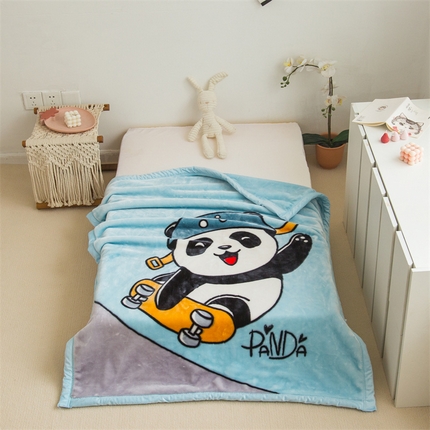 91家纺网 家纺一手货源 找家纺 2025婴儿级A类儿童云毯幼儿园卡通毛毯超细柔婴童小毯子休闲沙发午睡办公室用毯（外贸跨境电商毯子） 滑板熊  兰