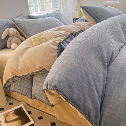 晚依家纺 2024新款230g纯色立体雕花牛奶绒四件套贝壳边加厚保暖定制定做 香榭格调-雨水蓝