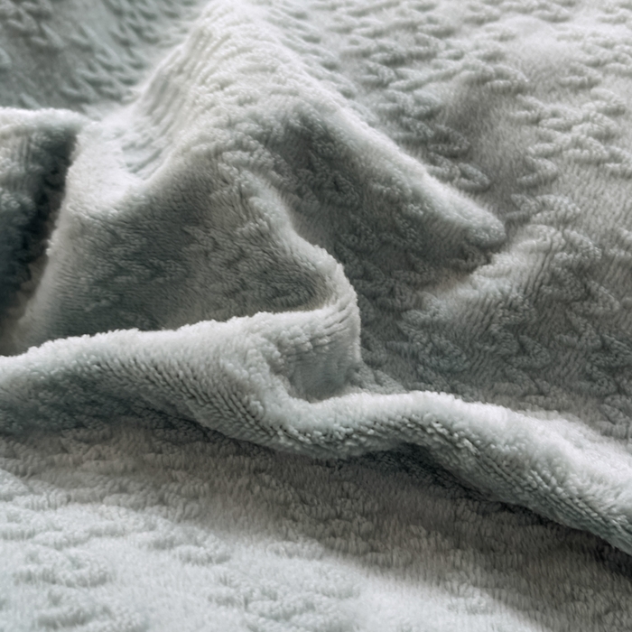 91家纺网 家纺一手货源 找家纺 晚依家纺 2024新款230g纯色立体雕花牛奶绒四件套贝壳边加厚保暖定制定做 语格-蔚蓝