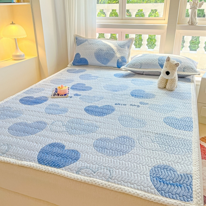 91家纺网 家纺一手货源 找家纺 川悦生活 2024新款A类印花雪花绒床垫加厚绒保暖床护垫 床垫青色岁月