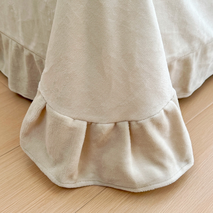 91家纺网 家纺一手货源 找家纺 宜家坊 2024新款高克重9斤婴儿绒轻奢刺绣织带四件套 米驼色