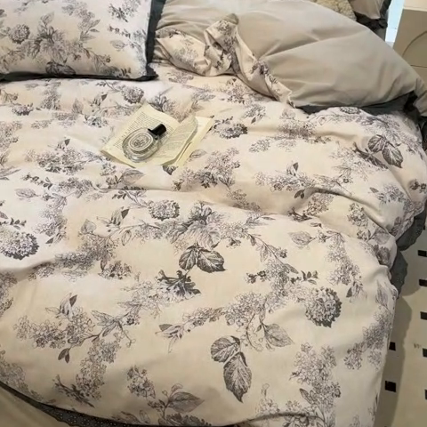 91家纺网 家纺一手货源 找家纺 沐辰 2024新款A类全棉磨毛花边款四件套 花边款-水木年华