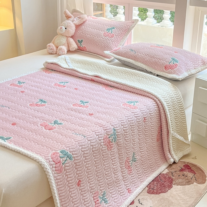 91家纺网 家纺一手货源 找家纺 川悦生活 2024新款A类印花雪花绒床垫加厚绒保暖床护垫 床垫桃心爱语