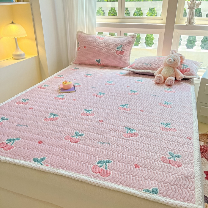 91家纺网 家纺一手货源 找家纺 川悦生活 2024新款A类印花雪花绒床垫加厚绒保暖床护垫 床垫桃心爱语