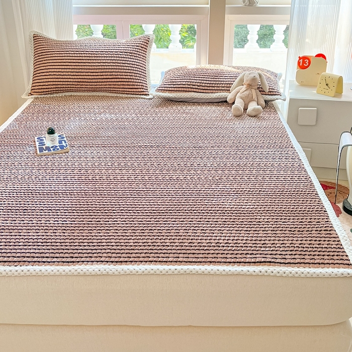 91家纺网 家纺一手货源 找家纺 川悦生活 2024新款A类印花雪花绒床垫加厚绒保暖床护垫 床垫秋语-茶咖